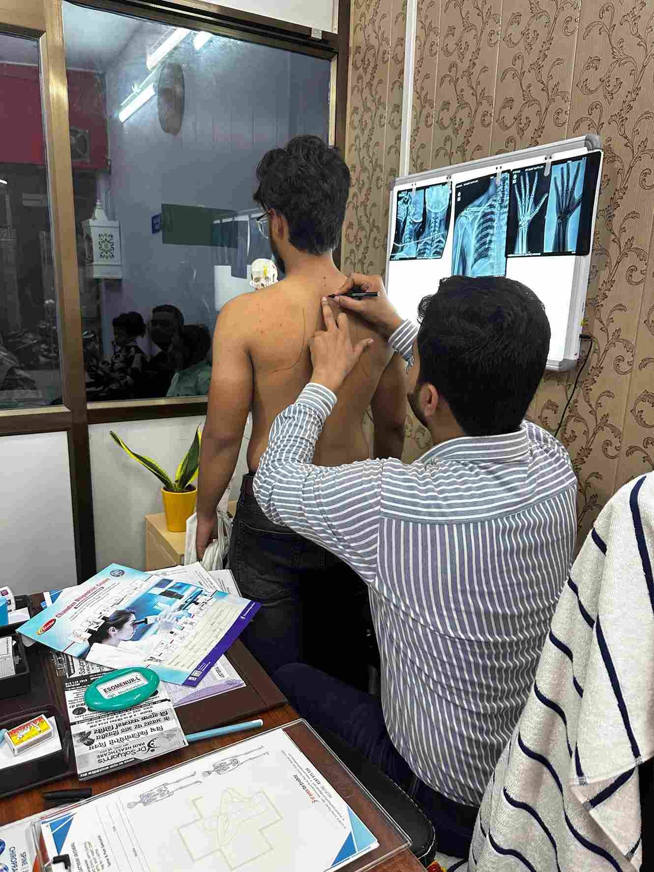 Best Chiropractor in Varanasi